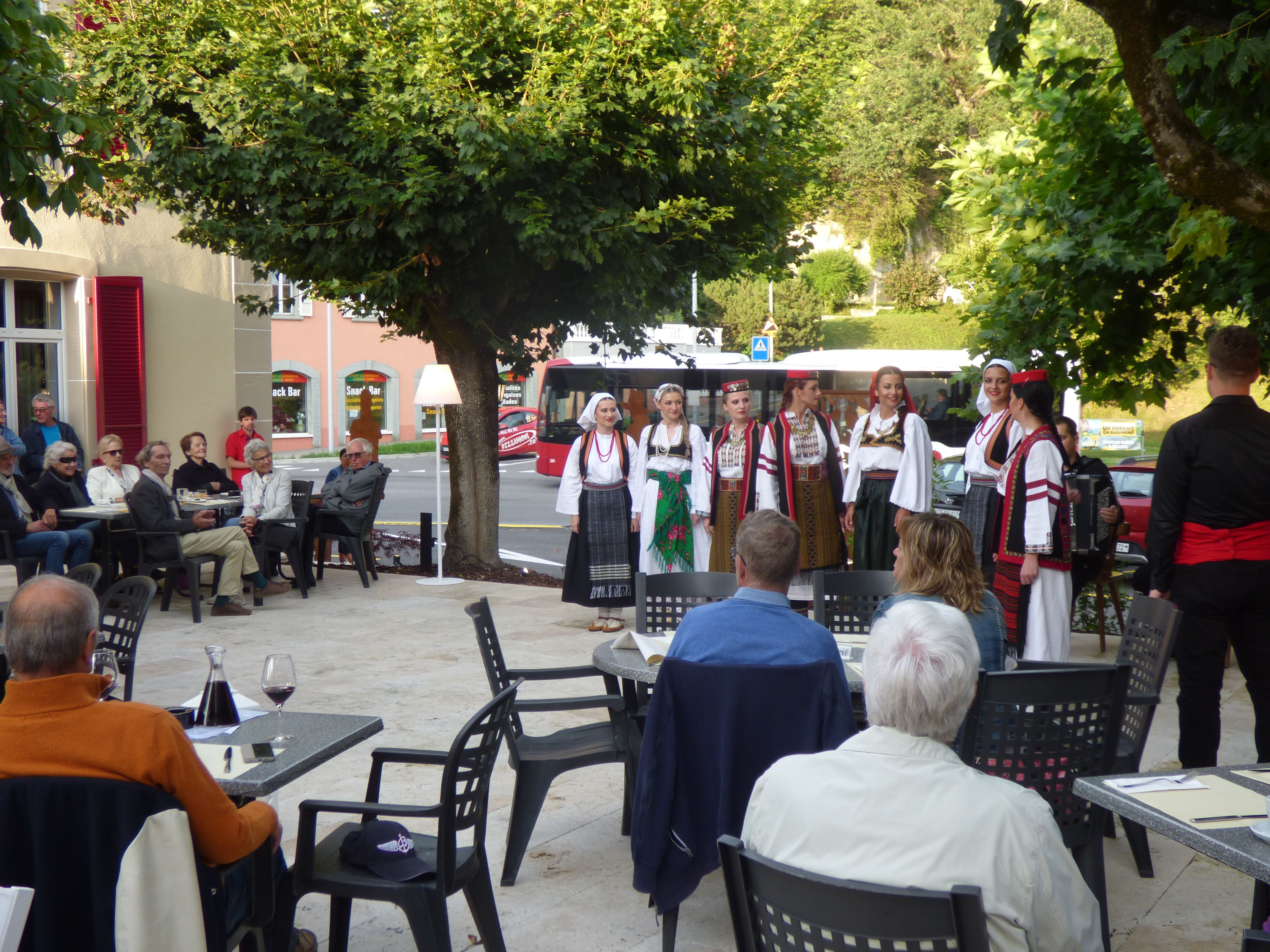 Outdoor event at the Hôtel La Belle Croix in Romont