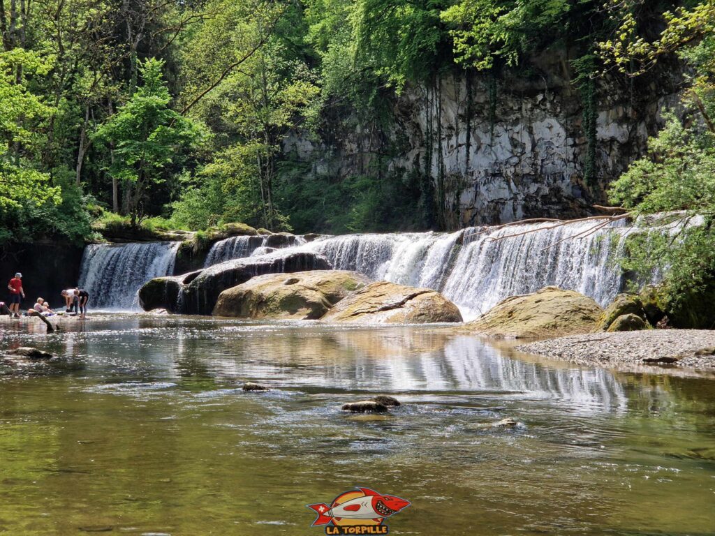 Chutes de Chavanettes — Randonnée courte près de Rue